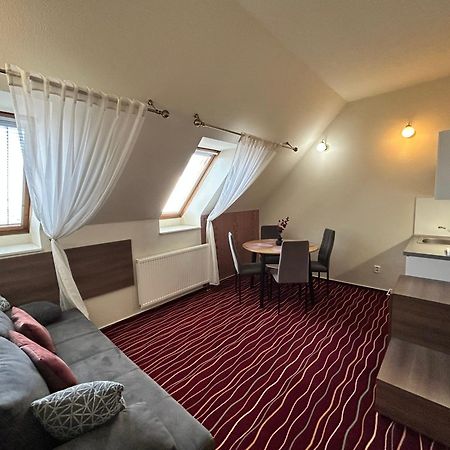 Hotel Brixen Havlíčkŭv Brod Kültér fotó
