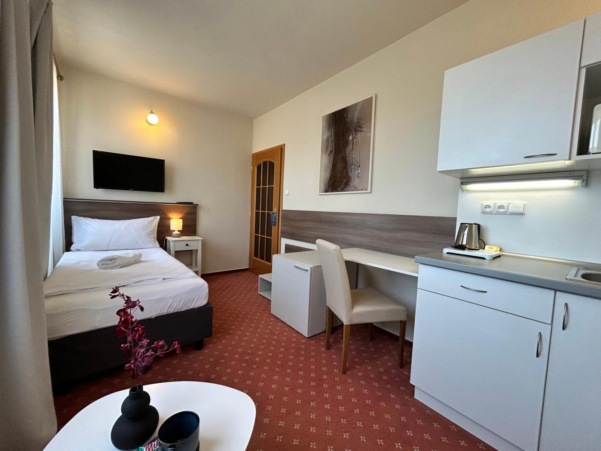 Hotel Brixen Havlíčkŭv Brod Kültér fotó
